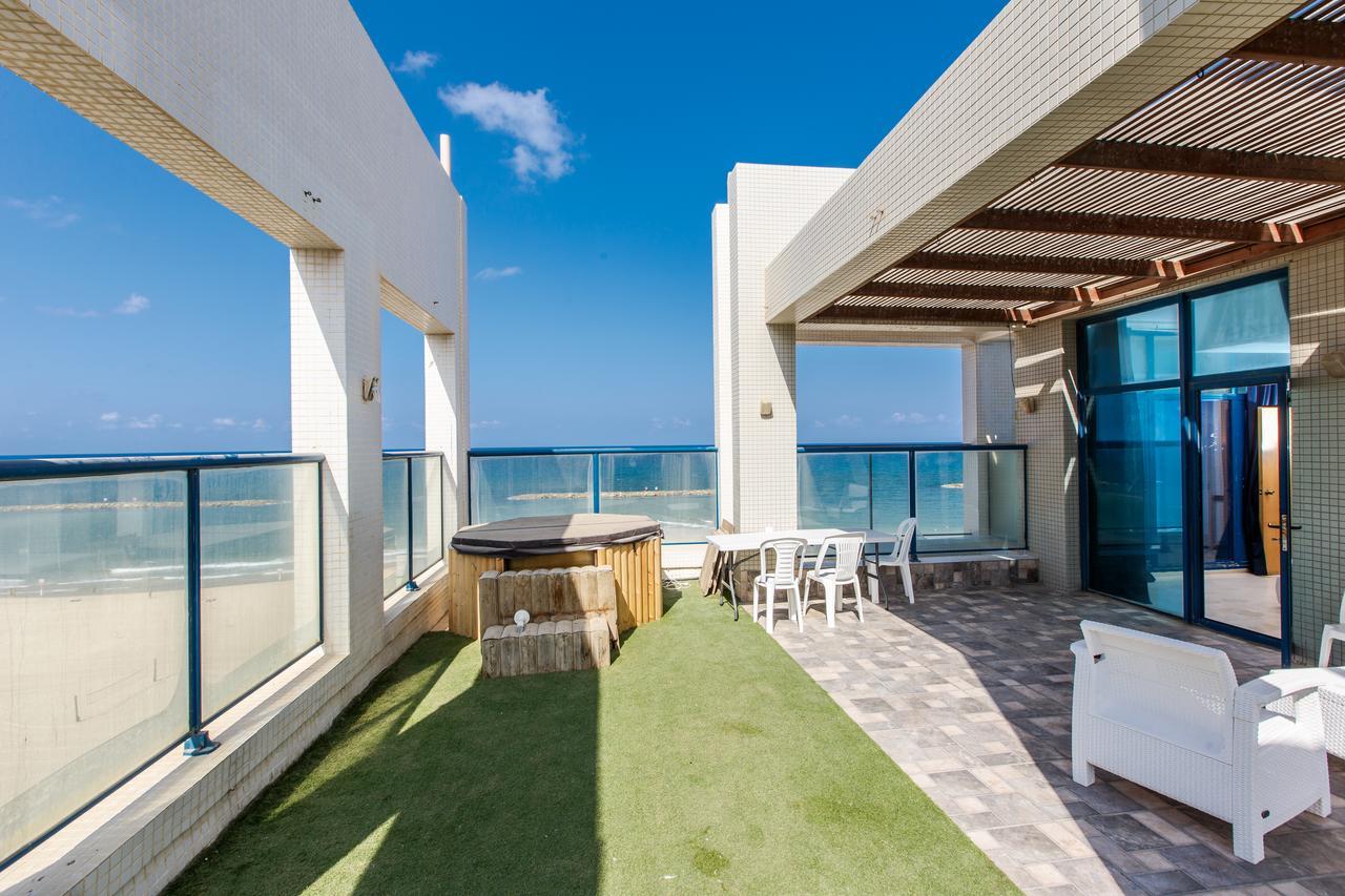 Ocean Front Apartments First Line To The Beach Tel Aviv Exterior foto
