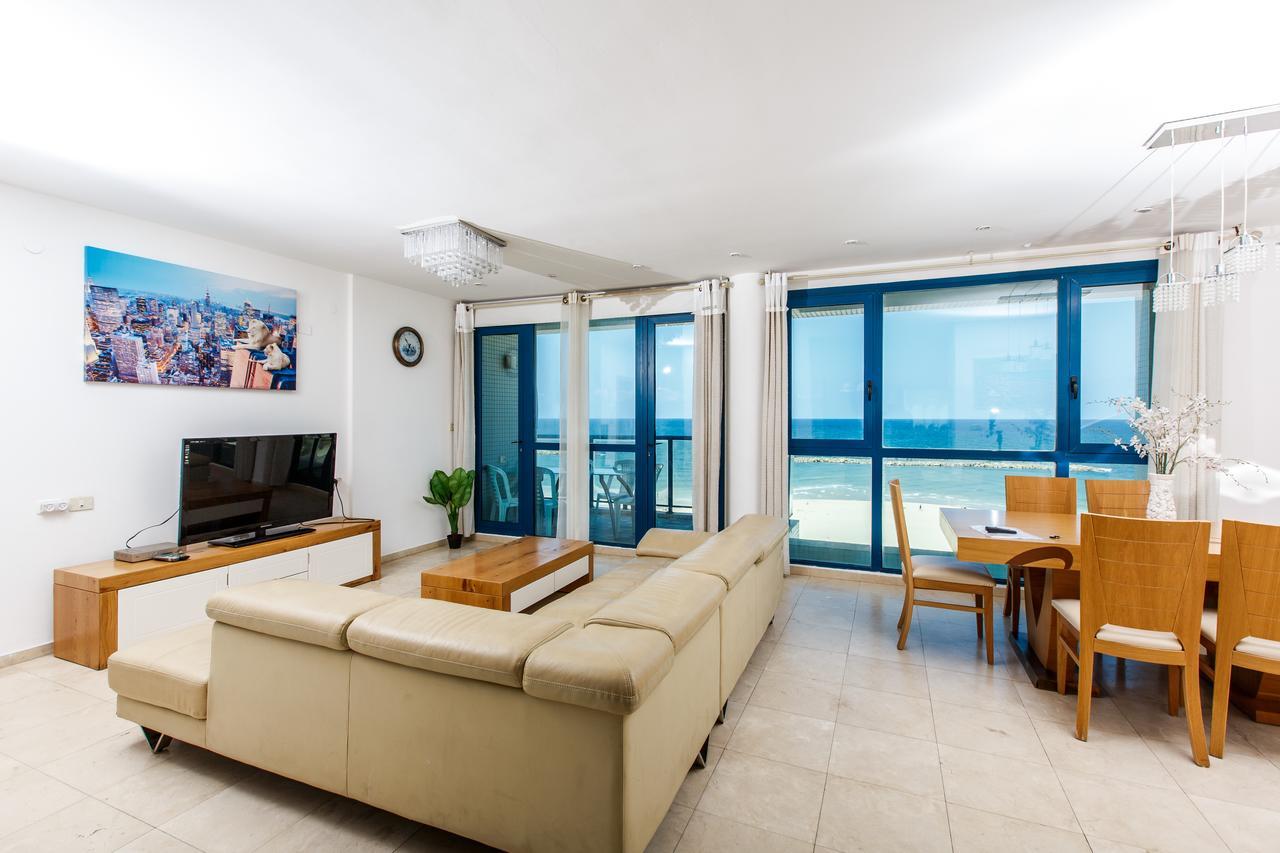 Ocean Front Apartments First Line To The Beach Tel Aviv Exterior foto