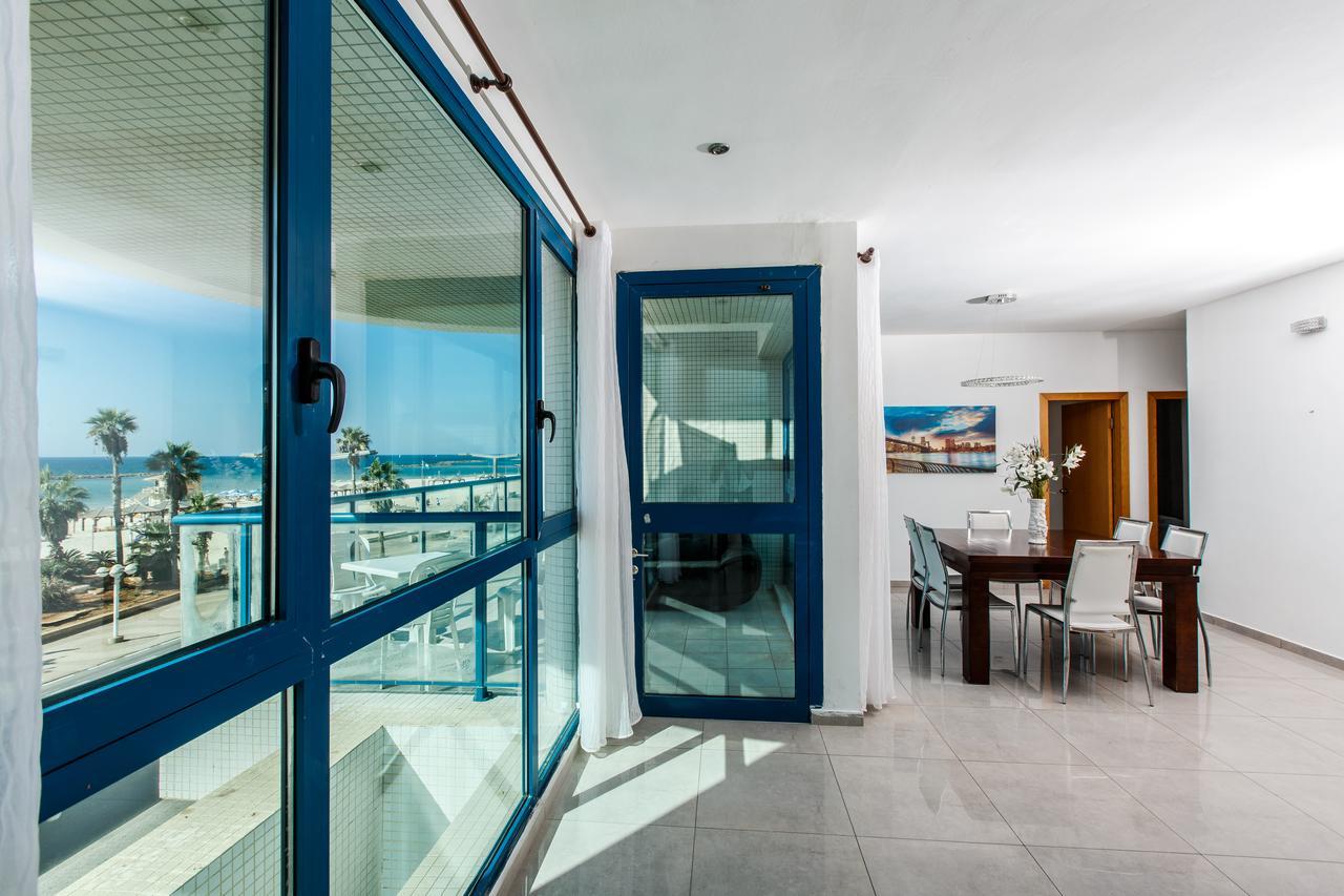 Ocean Front Apartments First Line To The Beach Tel Aviv Exterior foto
