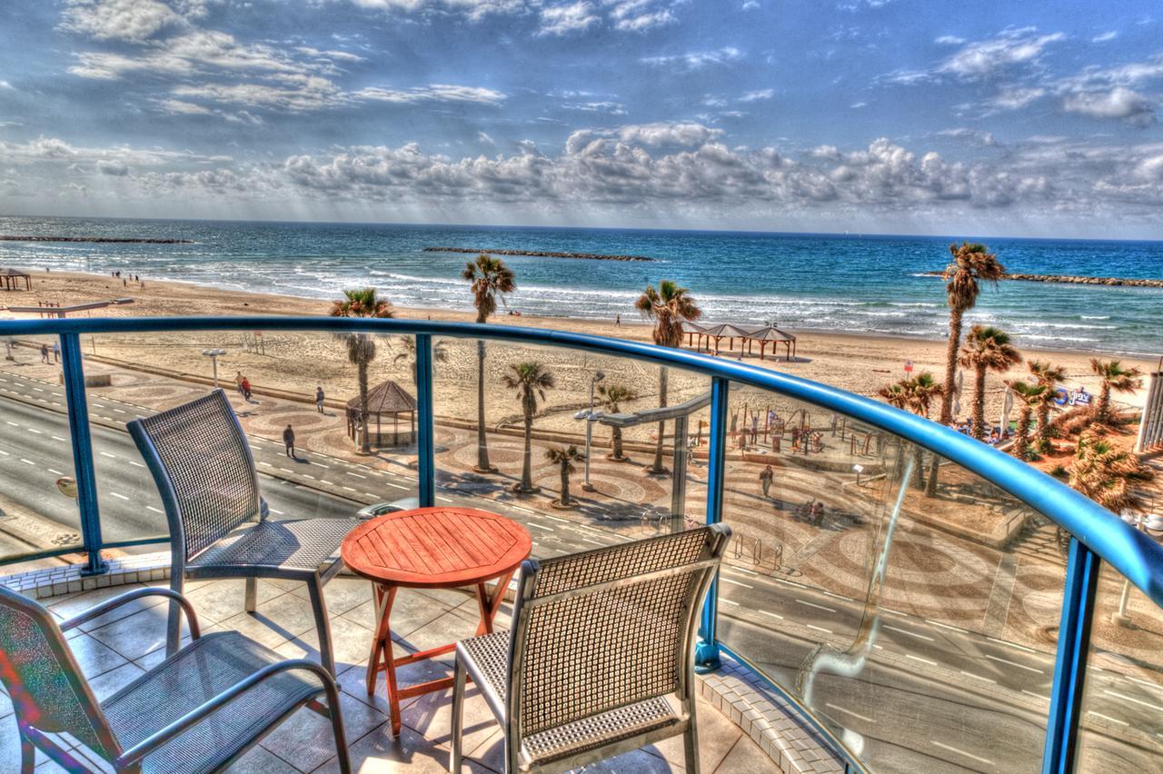 Ocean Front Apartments First Line To The Beach Tel Aviv Exterior foto